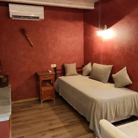 Cebron Family Estate 4*