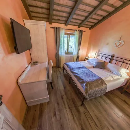 Cebron Family Estate 4* Branik