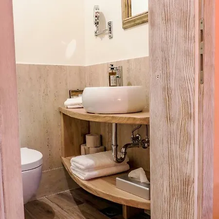 Pensionat Cebron Family Estate Branik