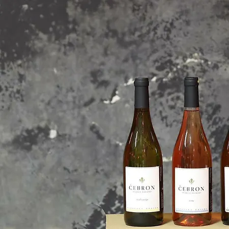 Pensionat Cebron Family Estate 4*