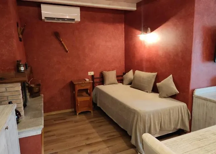 Cebron Family Estate 4*