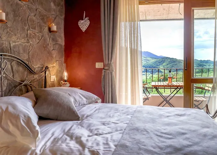 Cebron Family Estate 4*