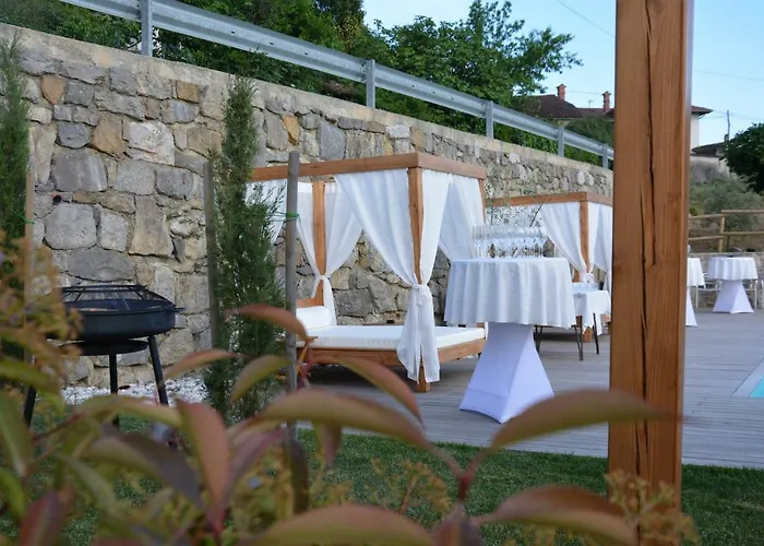 Cebron Family Estate 4*