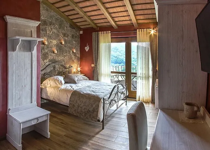 Cebron Family Estate 4*